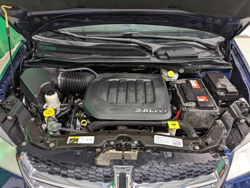 2014 Dodge Grand Caravan SXT   - Photo 36 - Calgary, AB T2B 2Y9