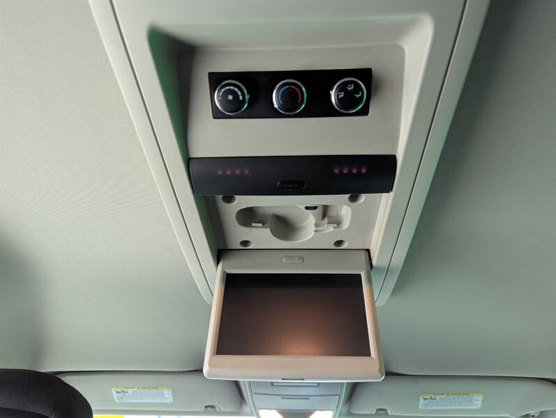 2014 Dodge Grand Caravan SXT   - Photo 29 - Calgary, AB T2B 2Y9