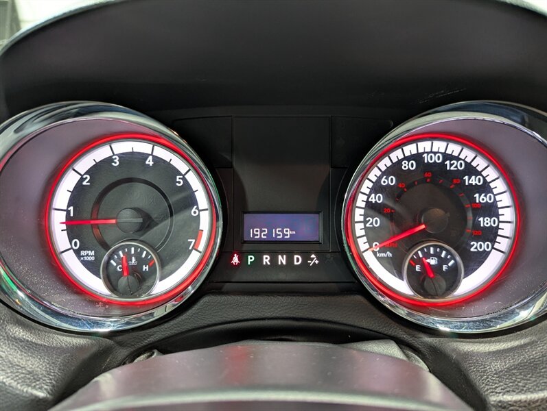 2014 Dodge Grand Caravan SXT   - Photo 14 - Calgary, AB T2B 2Y9