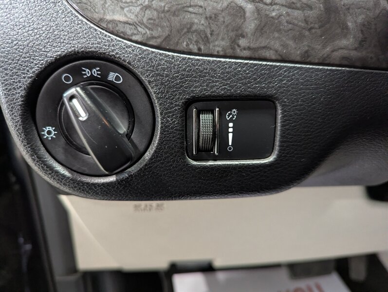 2014 Dodge Grand Caravan SXT   - Photo 10 - Calgary, AB T2B 2Y9