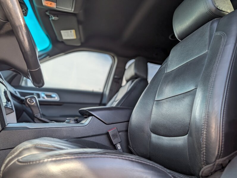 2013 Ford Explorer Limited - Photo 9 - Calgary, AB T2B 2Y9