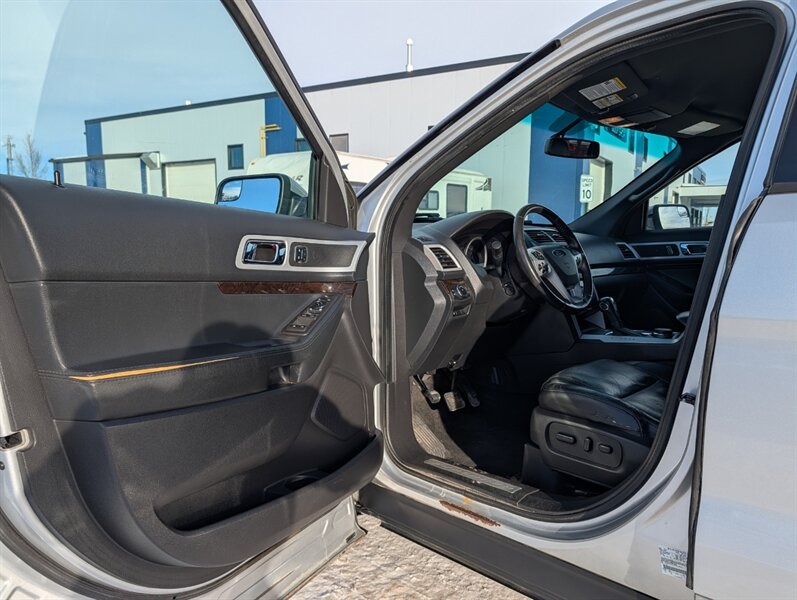 2013 Ford Explorer Limited - Photo 7 - Calgary, AB T2B 2Y9
