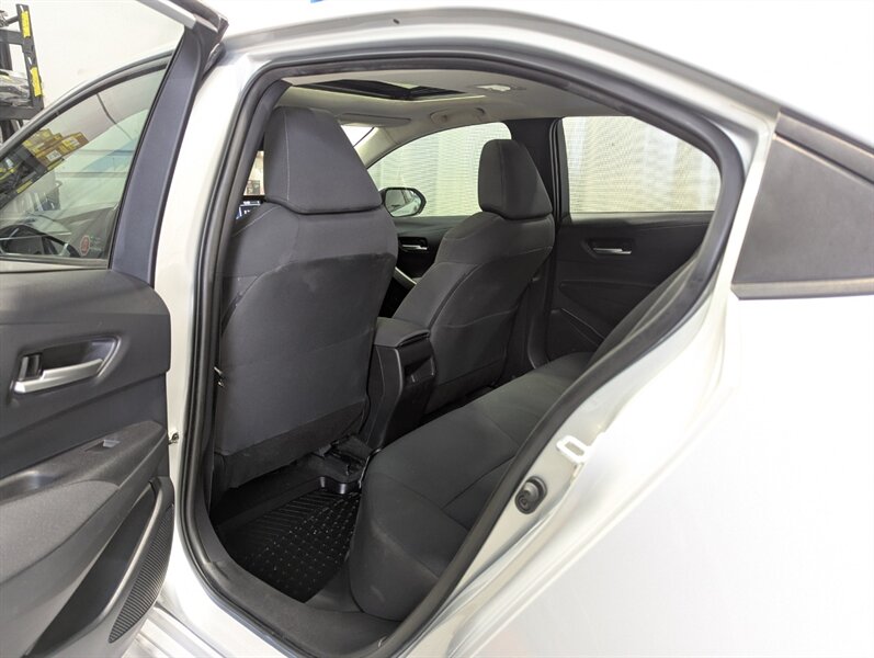 2020 Toyota Corolla LE - Photo 28 - Calgary, AB T2B 2Y9