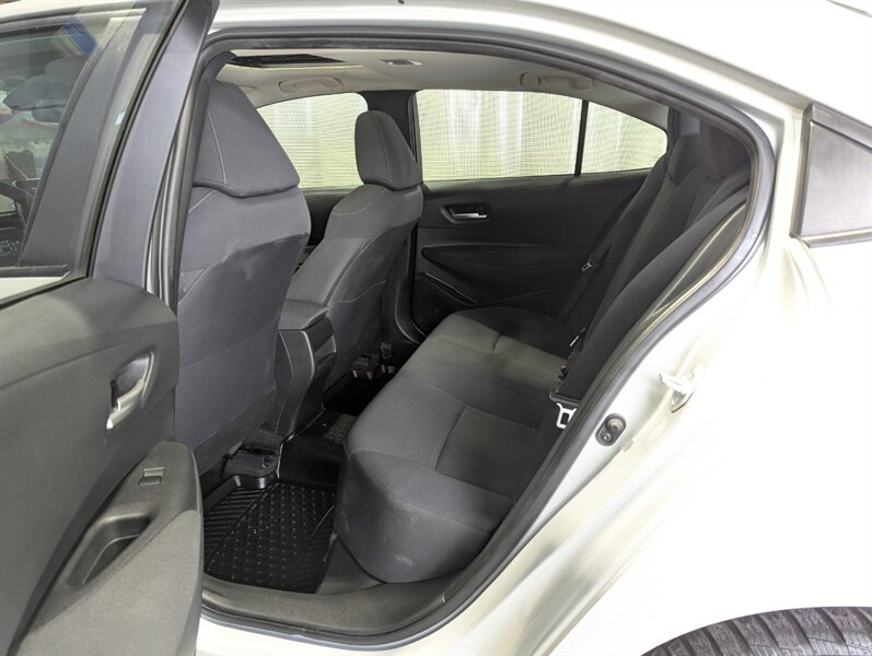 2020 Toyota Corolla LE - Photo 29 - Calgary, AB T2B 2Y9