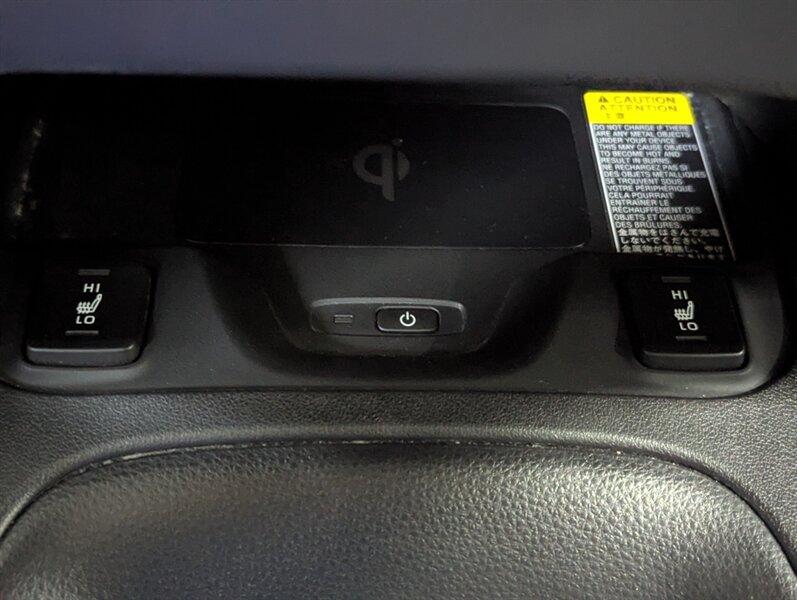 2020 Toyota Corolla LE - Photo 23 - Calgary, AB T2B 2Y9