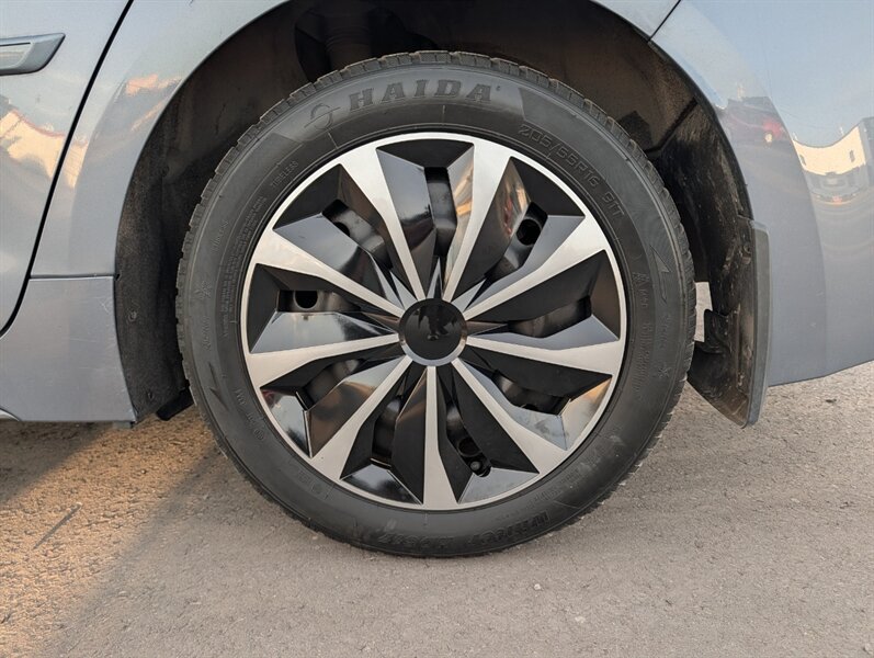 2022 Toyota Corolla SE - Photo 37 - Calgary, AB T2B 2Y9