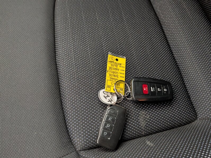 2022 Toyota Corolla SE - Photo 30 - Calgary, AB T2B 2Y9