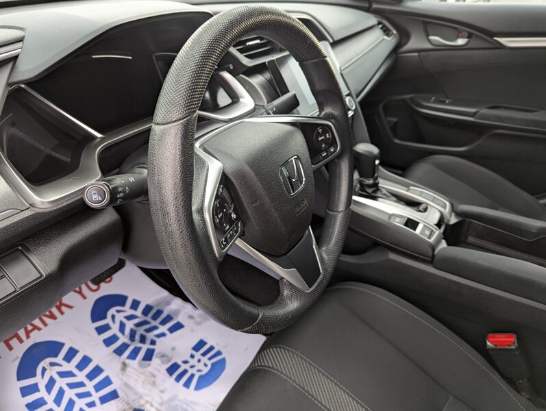 2017 Honda Civic EX w/Honda Sensing - Photo 12 - Calgary, AB T2B 2Y9