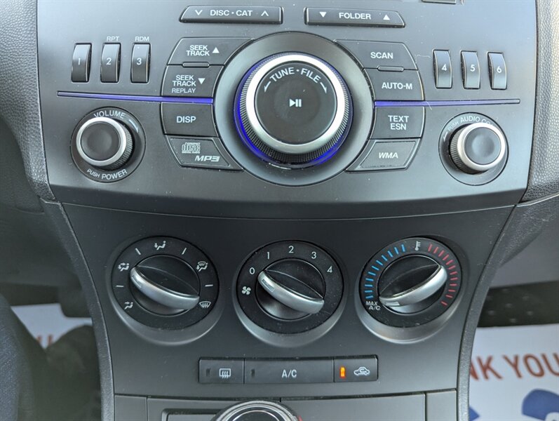 2012 Mazda Mazda3 i Touring - Photo 22 - Calgary, AB T2B 2Y9