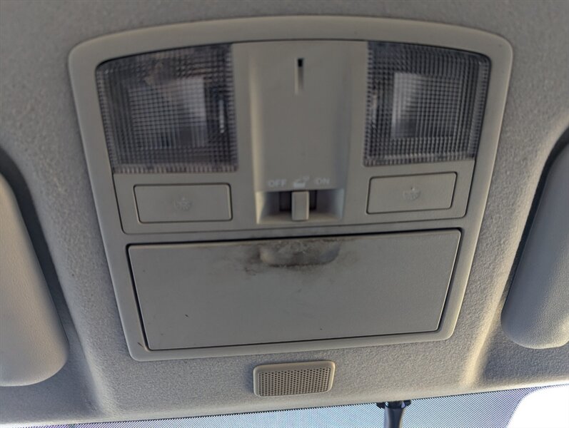 2012 Mazda Mazda3 i Touring - Photo 25 - Calgary, AB T2B 2Y9