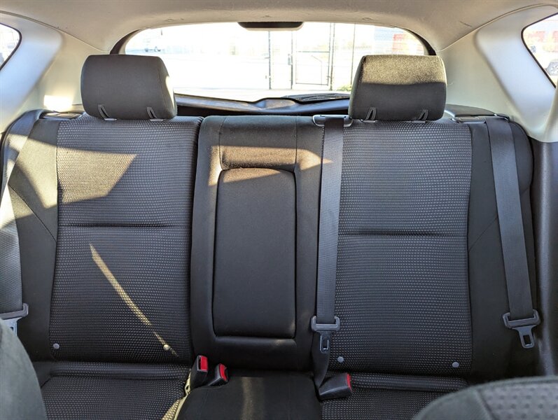 2012 Mazda Mazda3 i Touring - Photo 26 - Calgary, AB T2B 2Y9