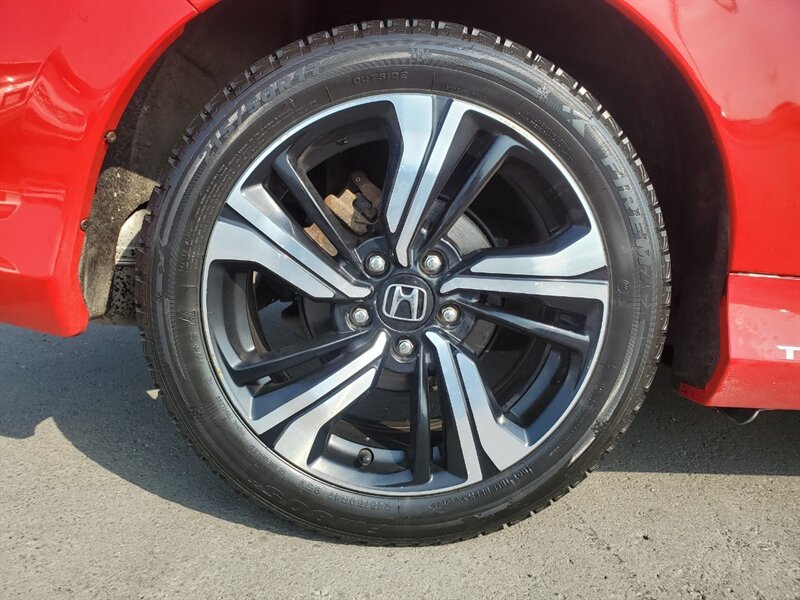 2016 Honda Civic Touring - Photo 38 - Calgary, AB T2B 2Y9