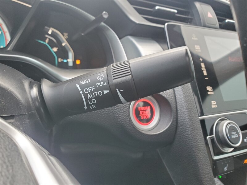 2016 Honda Civic Touring - Photo 18 - Calgary, AB T2B 2Y9