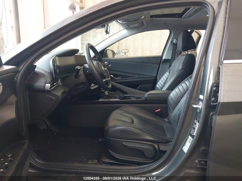 2023 Hyundai ELANTRA SEL - Photo 17 - Calgary, AB T2B 2Y9