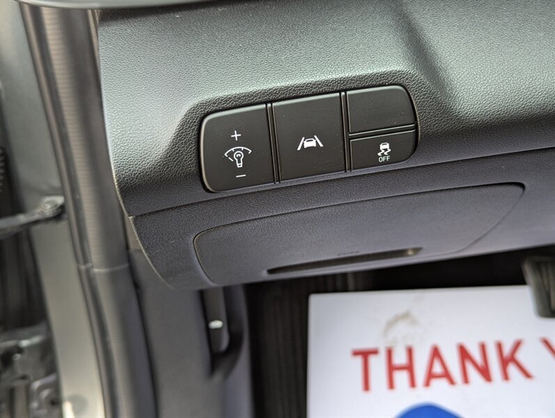 2023 Hyundai ELANTRA SEL - Photo 10 - Calgary, AB T2B 2Y9