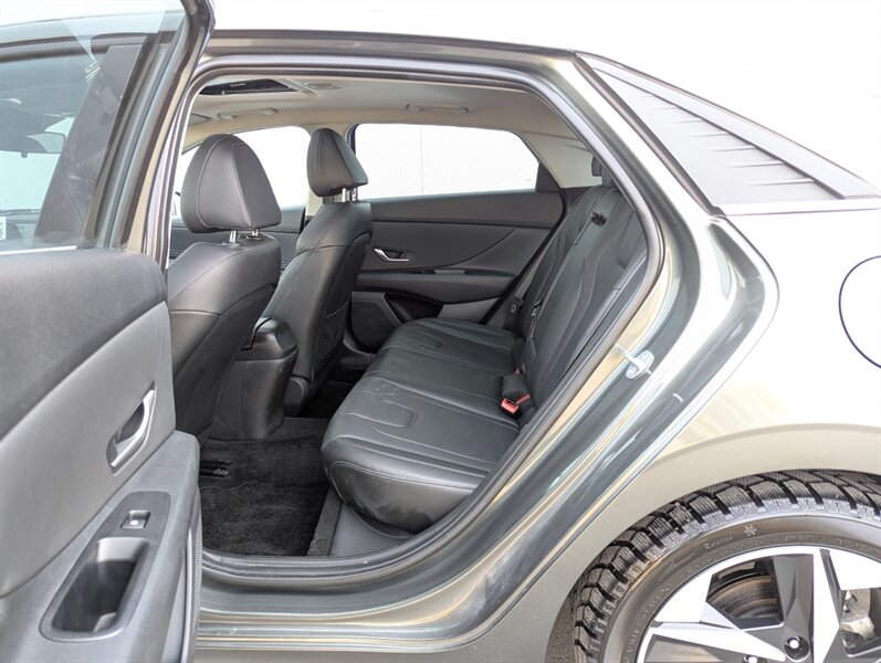 2023 Hyundai ELANTRA SEL - Photo 29 - Calgary, AB T2B 2Y9