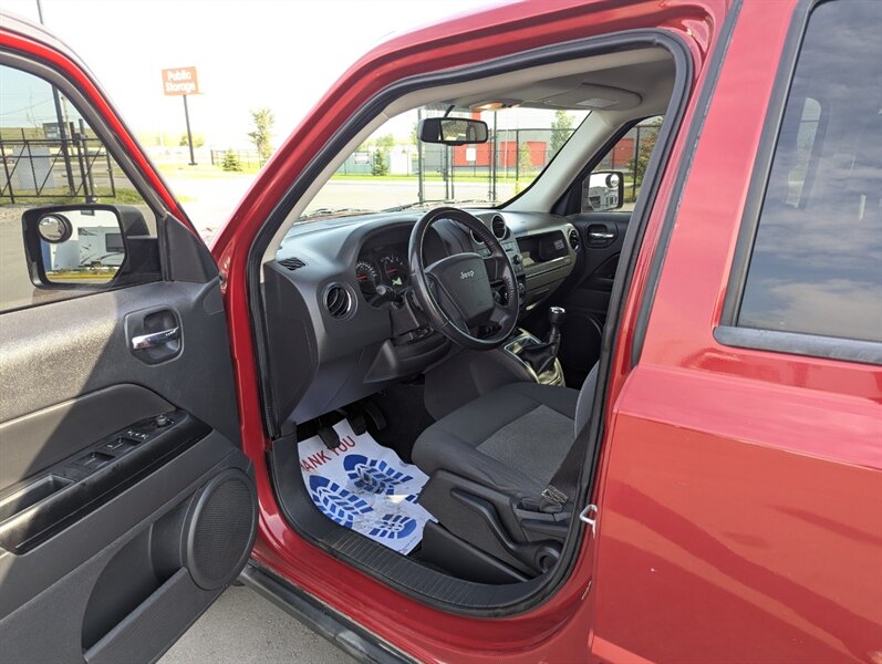 2010 Jeep Patriot Sport - Photo 8 - Calgary, AB T2B 2Y9