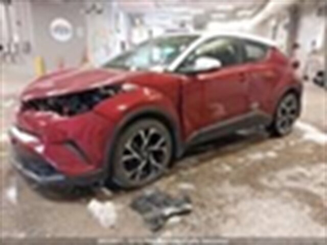2019 Toyota C-HR XLE - Photo 3 - Calgary, AB T2B 2Y9