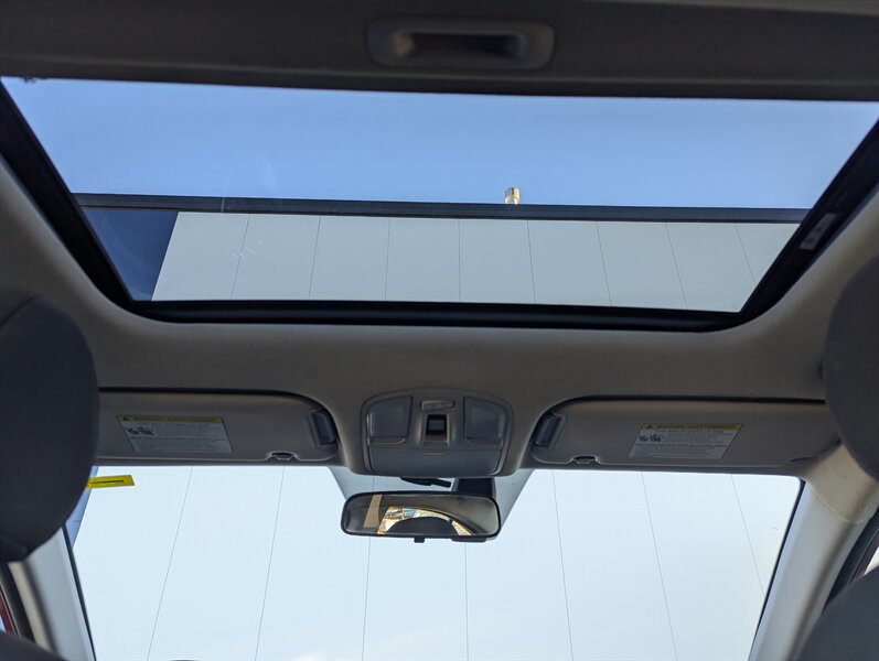 2019 Hyundai ELANTRA SEL   - Photo 36 - Calgary, AB T2B 2Y9