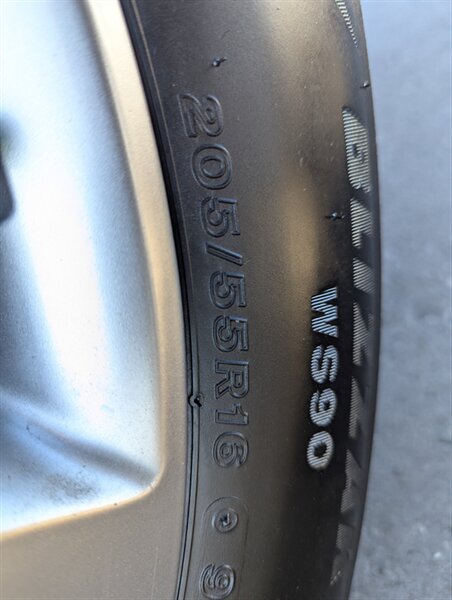 2019 Hyundai ELANTRA SEL   - Photo 39 - Calgary, AB T2B 2Y9