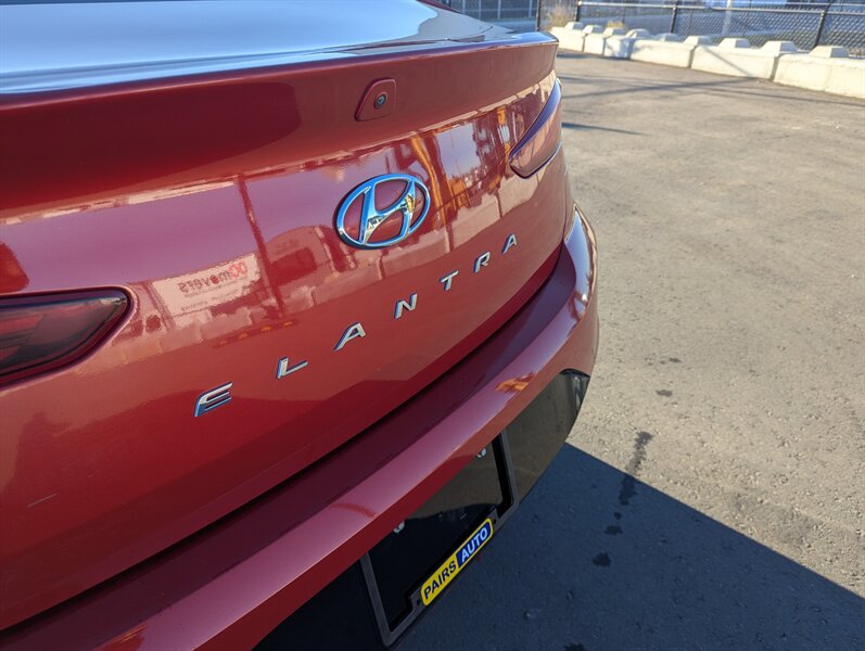 2019 Hyundai ELANTRA SEL   - Photo 33 - Calgary, AB T2B 2Y9
