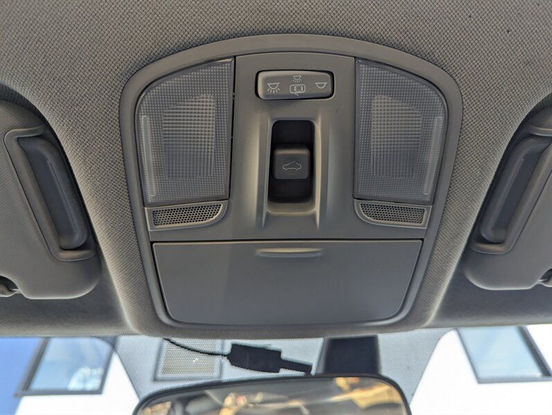 2019 Hyundai ELANTRA SEL   - Photo 28 - Calgary, AB T2B 2Y9