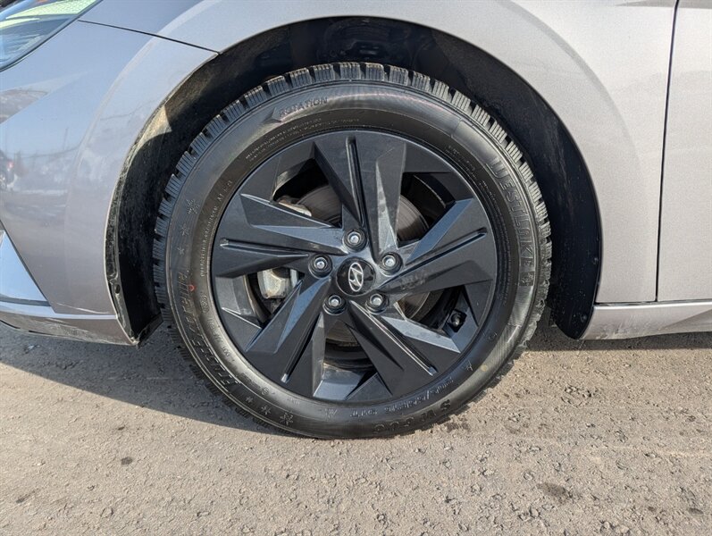 2023 Hyundai ELANTRA SEL - Photo 34 - Calgary, AB T2B 2Y9