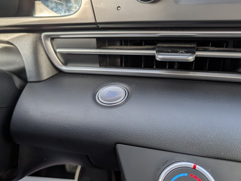 2023 Hyundai ELANTRA SEL - Photo 22 - Calgary, AB T2B 2Y9