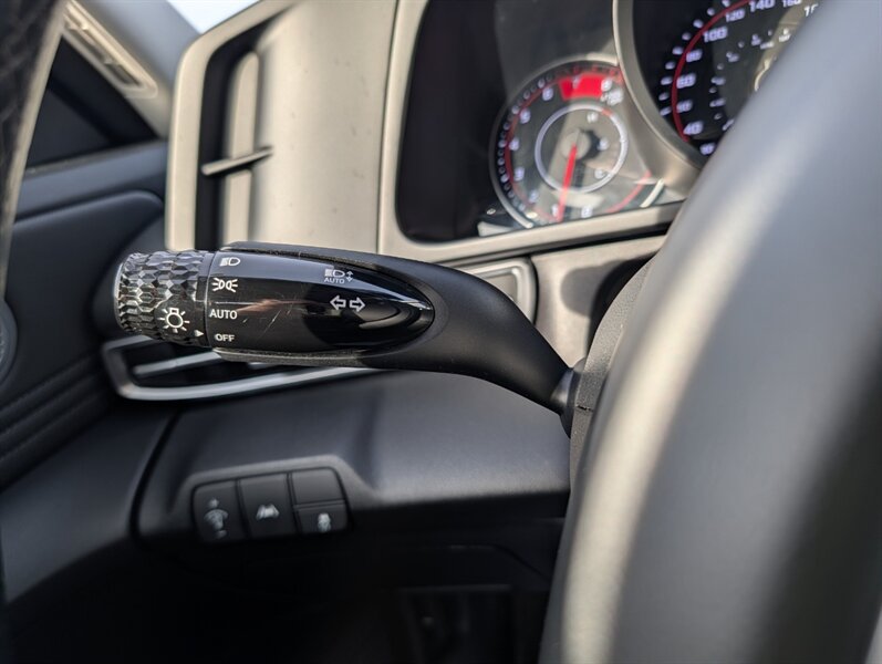 2023 Hyundai ELANTRA SEL - Photo 21 - Calgary, AB T2B 2Y9