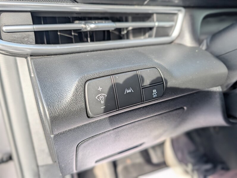 2023 Hyundai ELANTRA SEL - Photo 16 - Calgary, AB T2B 2Y9