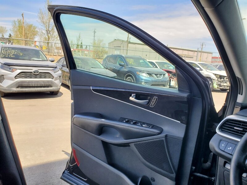 2016 Kia Sorento EX V6 - Photo 14 - Calgary, AB T2B 2Y9