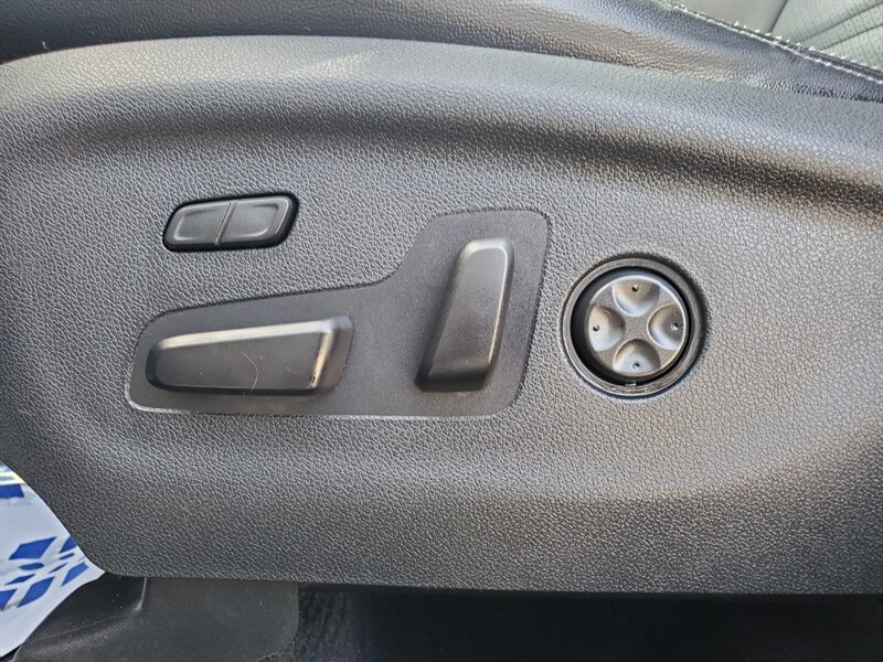 2016 Kia Sorento EX V6 - Photo 11 - Calgary, AB T2B 2Y9
