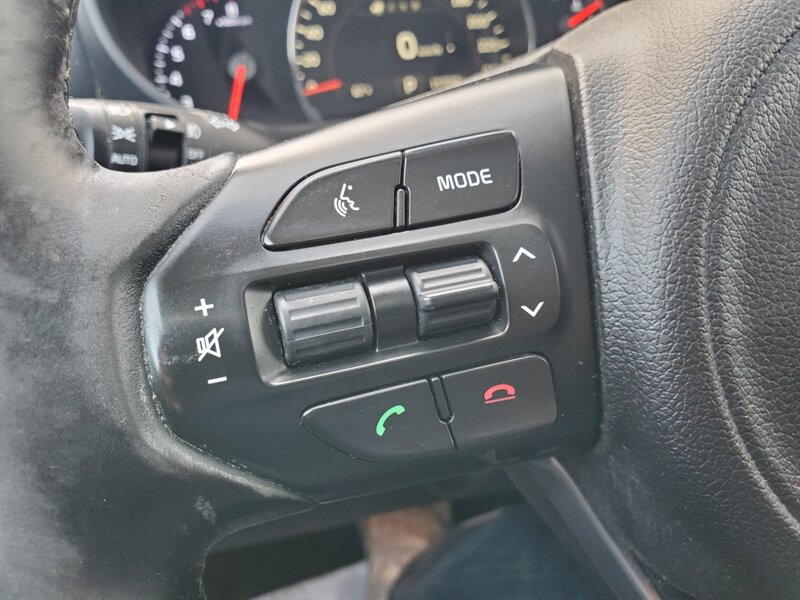 2016 Kia Sorento EX V6 - Photo 19 - Calgary, AB T2B 2Y9