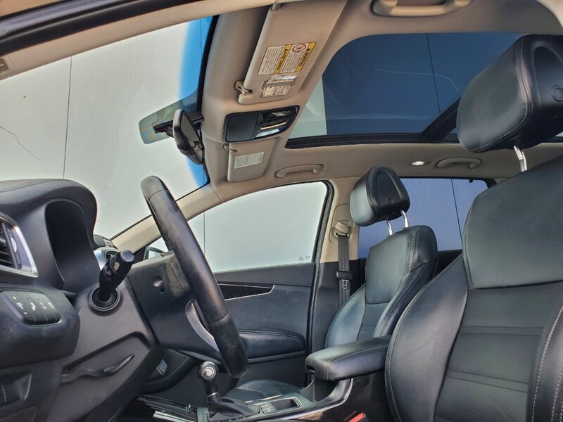 2016 Kia Sorento EX V6 - Photo 13 - Calgary, AB T2B 2Y9