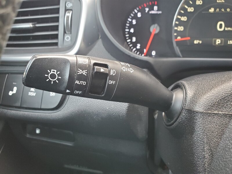 2016 Kia Sorento EX V6 - Photo 17 - Calgary, AB T2B 2Y9