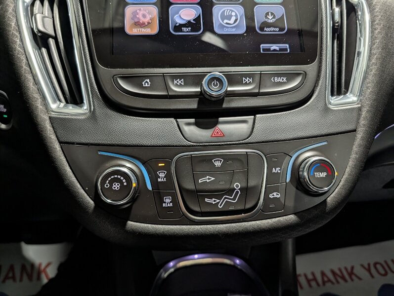 2017 Chevrolet Malibu LT - Photo 29 - Calgary, AB T2B 2Y9