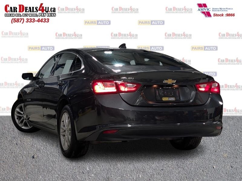 2017 Chevrolet Malibu LT - Photo 3 - Calgary, AB T2B 2Y9