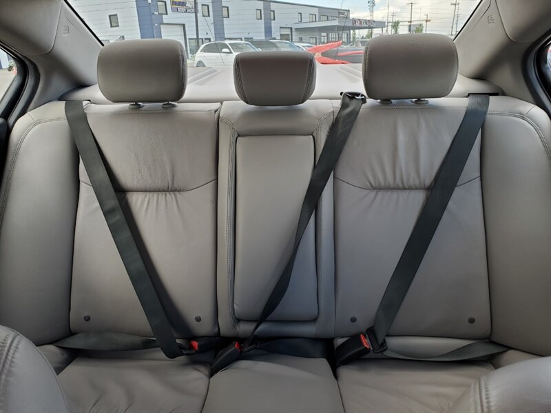 2015 Honda Civic Touring - Photo 30 - Calgary, AB T2B 2Y9