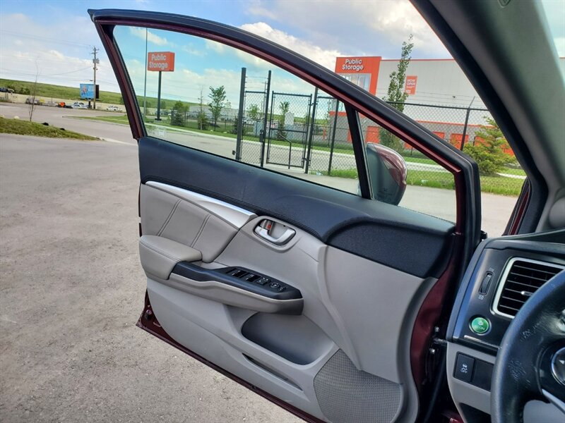 2015 Honda Civic Touring - Photo 14 - Calgary, AB T2B 2Y9