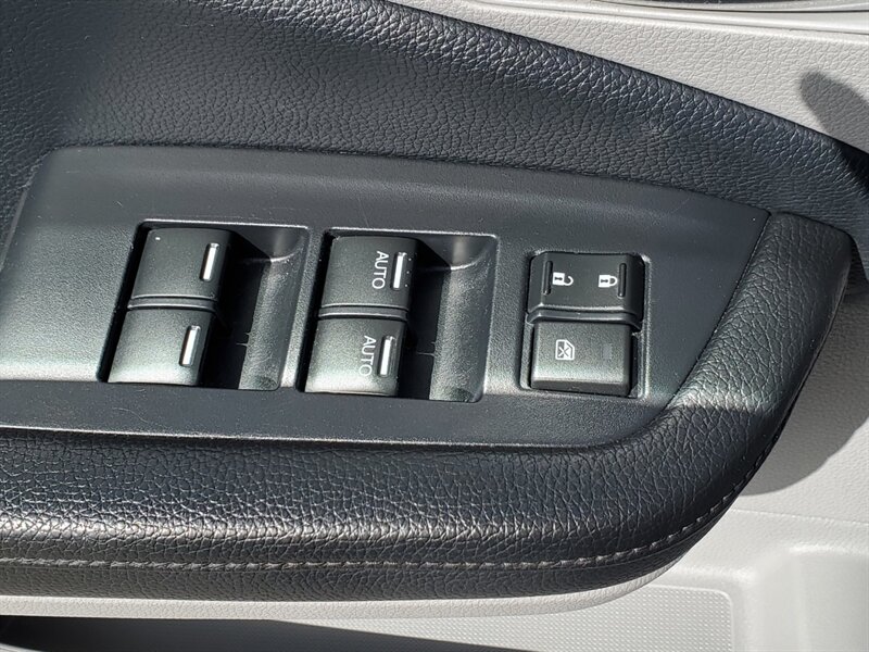 2020 Honda Pilot EX-L w/Navi - Photo 9 - Calgary, AB T2B 2Y9