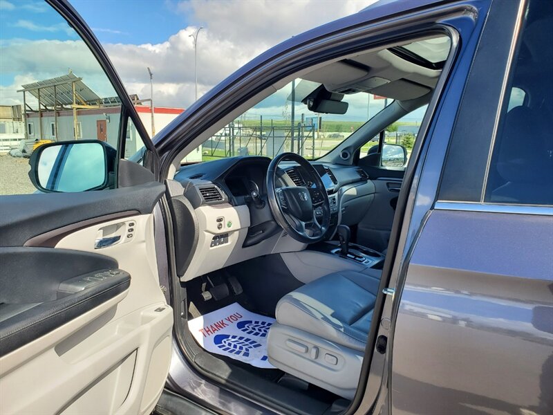 2020 Honda Pilot EX-L w/Navi - Photo 7 - Calgary, AB T2B 2Y9
