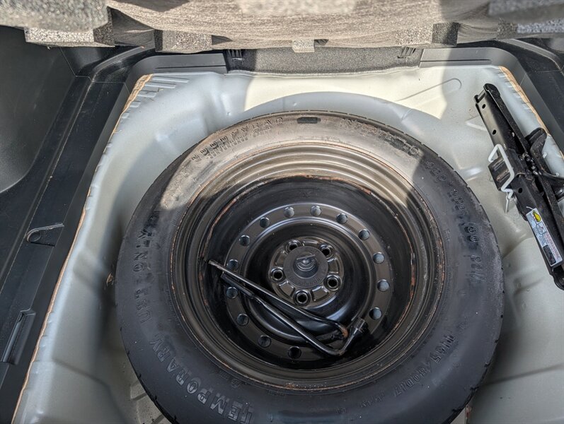 2013 Honda CR-V EX - Photo 30 - Calgary, AB T2B 2Y9