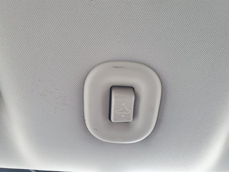 2007 Pontiac G5 - Photo 22 - Calgary, AB T2B 2Y9