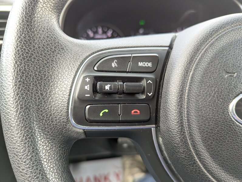 2017 Kia Sportage LX - Photo 15 - Calgary, AB T2B 2Y9