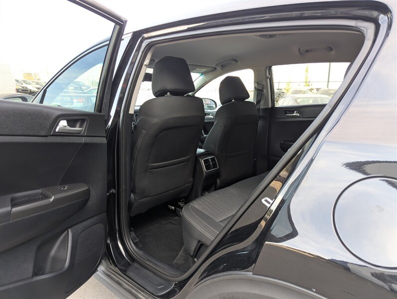 2017 Kia Sportage LX - Photo 28 - Calgary, AB T2B 2Y9