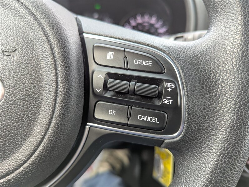2017 Kia Sportage LX - Photo 16 - Calgary, AB T2B 2Y9