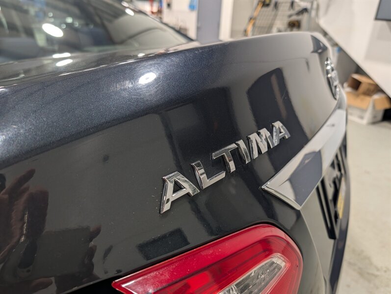 2016 Nissan Altima 2.5 SV - Photo 32 - Calgary, AB T2B 2Y9