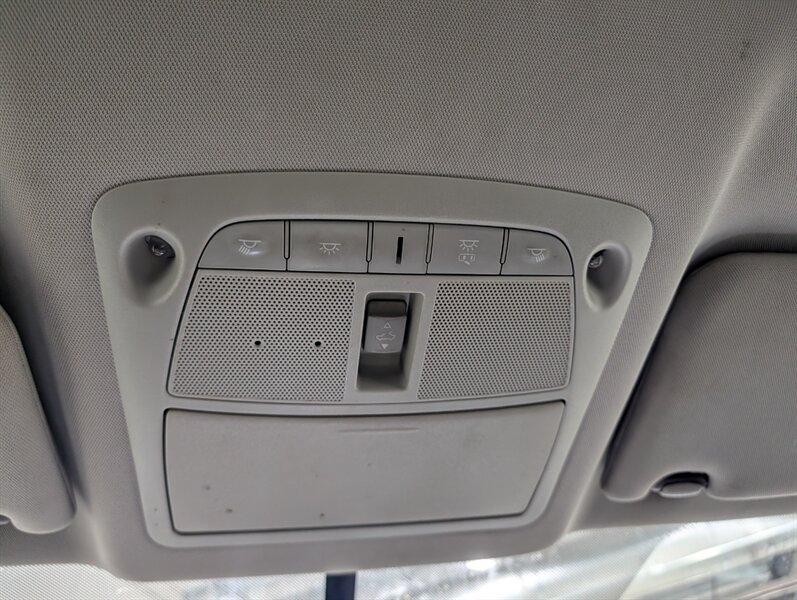 2016 Nissan Altima 2.5 SV - Photo 29 - Calgary, AB T2B 2Y9