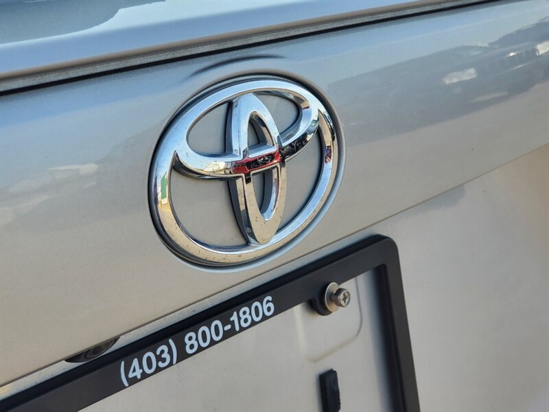 2019 Toyota RAV4 LE - Photo 38 - Calgary, AB T2B 2Y9