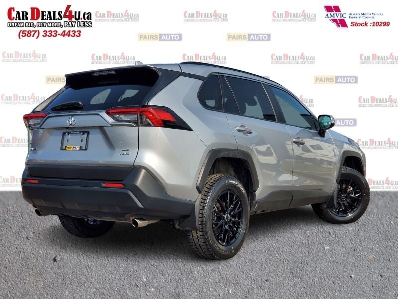 2019 Toyota RAV4 LE - Photo 5 - Calgary, AB T2B 2Y9